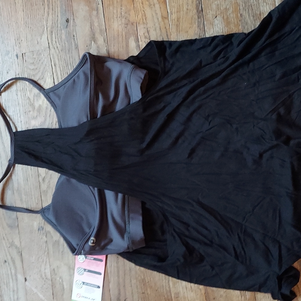2 top bundle  6 for $10 tops - Picture 4 of 13